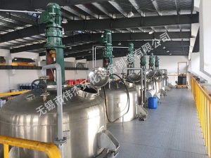 在使用電加熱反應(yīng)釜之前，應(yīng)該檢查哪些地方？